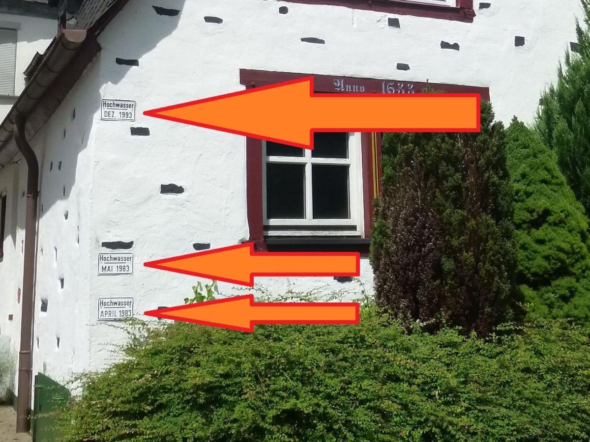 Altes Faehrhaus An Der Mosel Anno1633 Apartment Traben-Trarbach Exterior foto