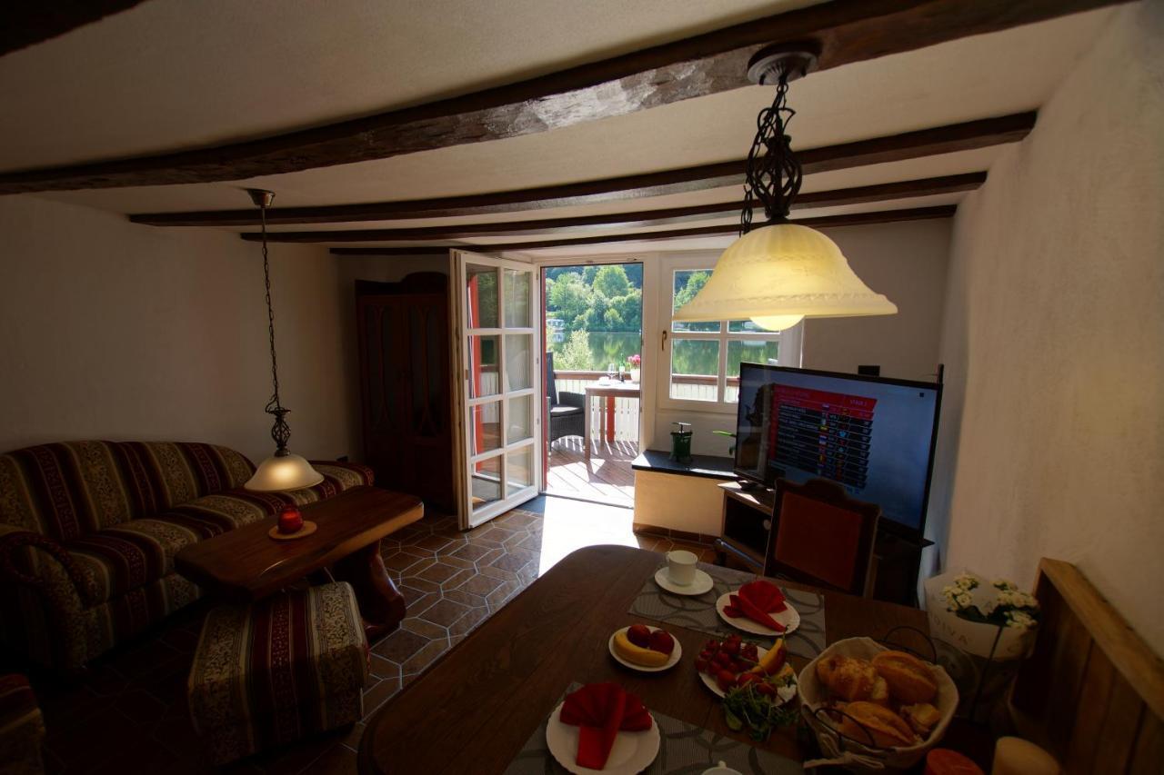 Altes Faehrhaus An Der Mosel Anno1633 Apartment Traben-Trarbach Exterior foto