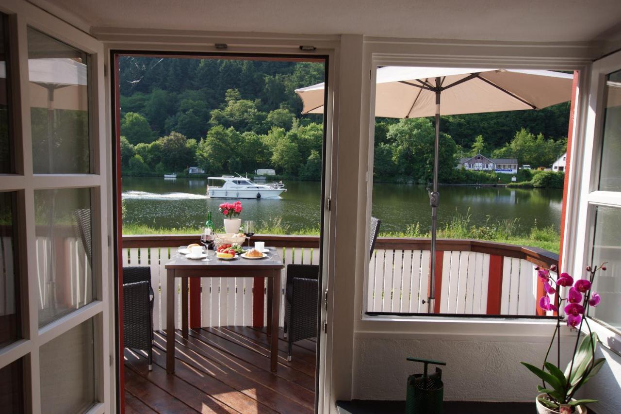Altes Faehrhaus An Der Mosel Anno1633 Apartment Traben-Trarbach Exterior foto