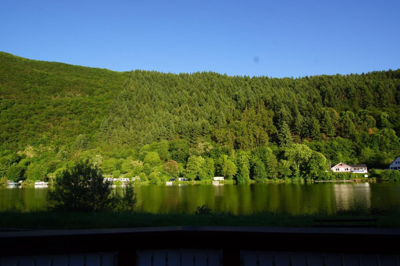 Altes Faehrhaus An Der Mosel Anno1633 Apartment Traben-Trarbach Exterior foto