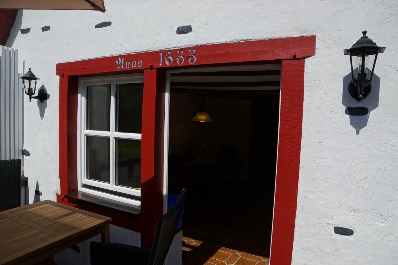 Altes Faehrhaus An Der Mosel Anno1633 Apartment Traben-Trarbach Exterior foto